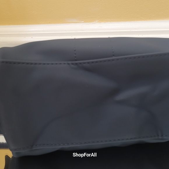 Yves Saint Laurent beauty case convertible in shoulder bag - Picture 12 of 13